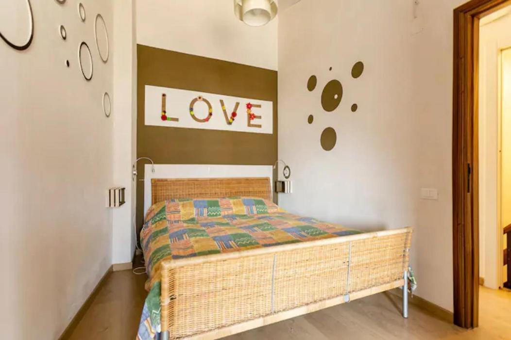 Stanza Con Terrazzo Vista Lago - Lakeholiday Castel di Tora Luaran gambar